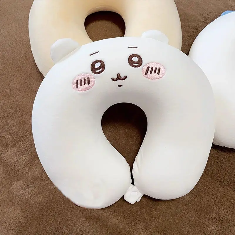 旅行用ネックピロー「ちいかわ」うさぎ柄、ふわふわのパールコッ - Travel Accessories Ideas のレビューと価格